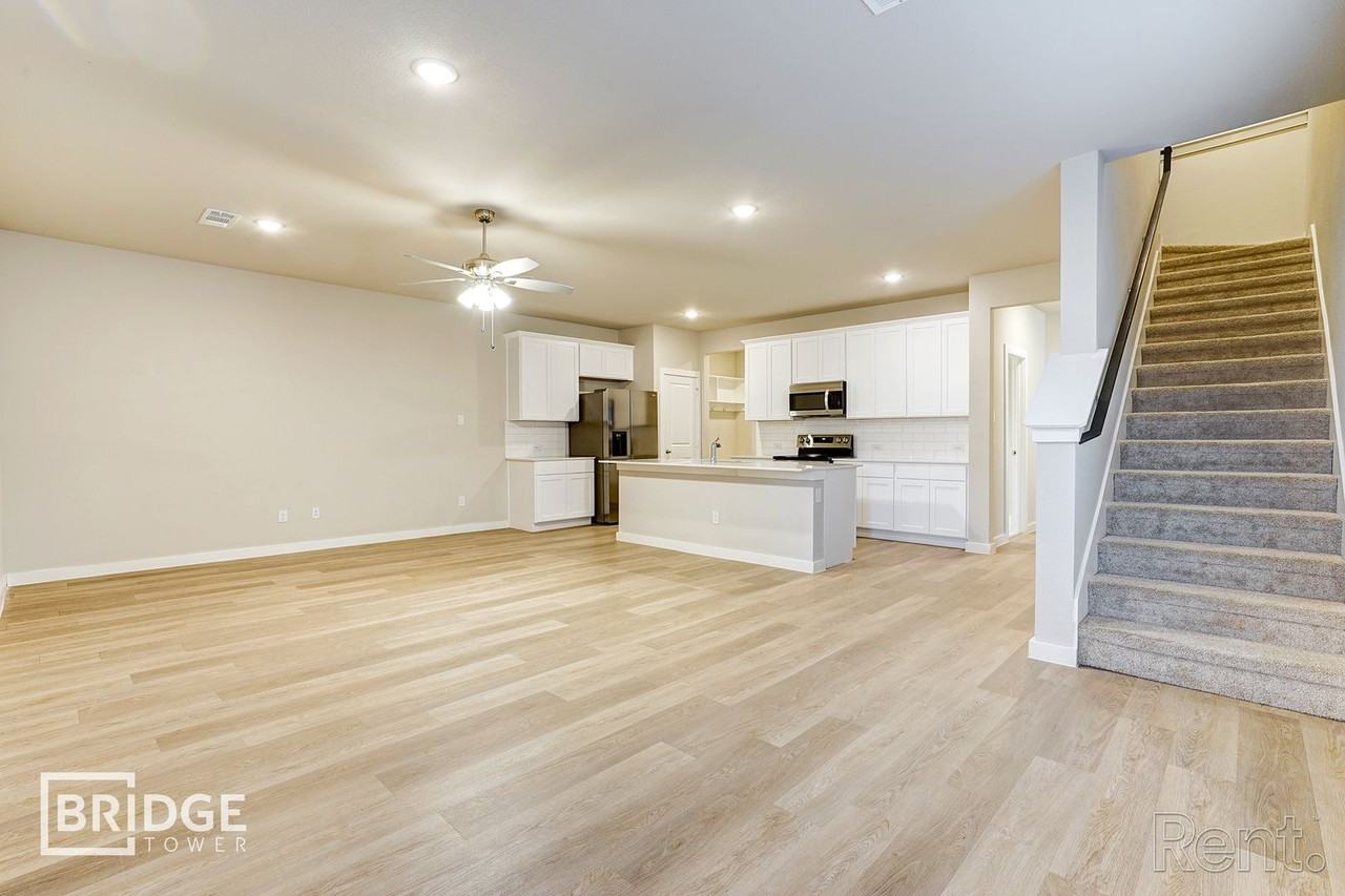 4144 Tobin Dr - Photo 2 of 22