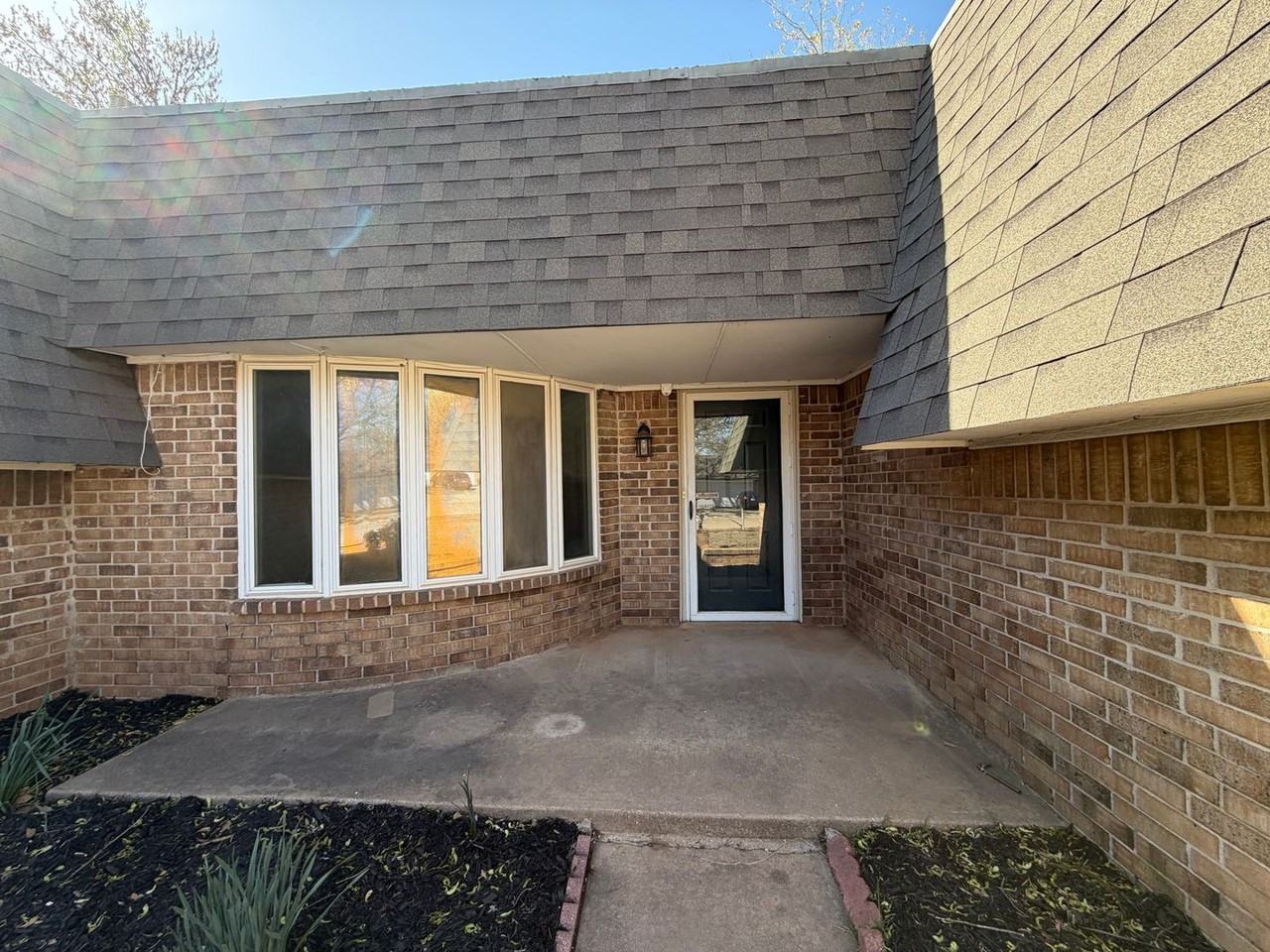 220 Cherry Creek Dr - Photo 3 of 45