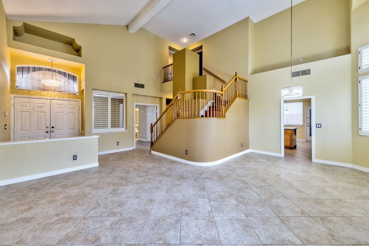 9408 Cloudcroft Ave - Photo 3 of 18