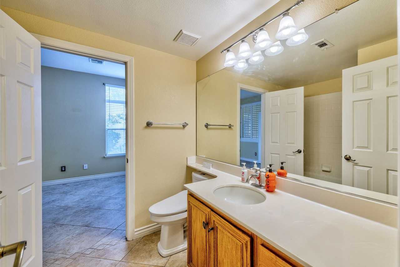 9408 Cloudcroft Ave - Photo 7 of 18