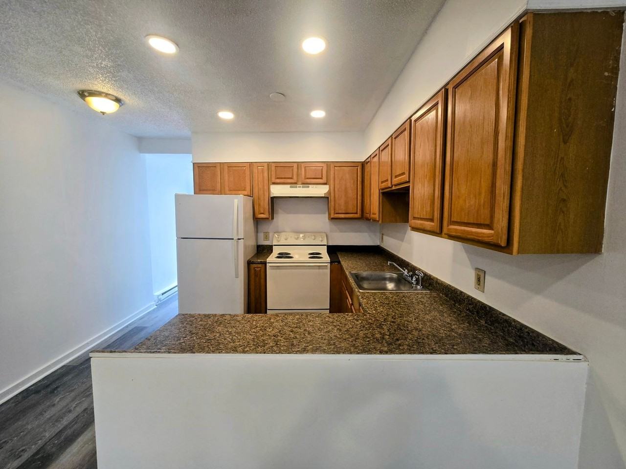 416 W Whitehall St - Photo 6 of 15