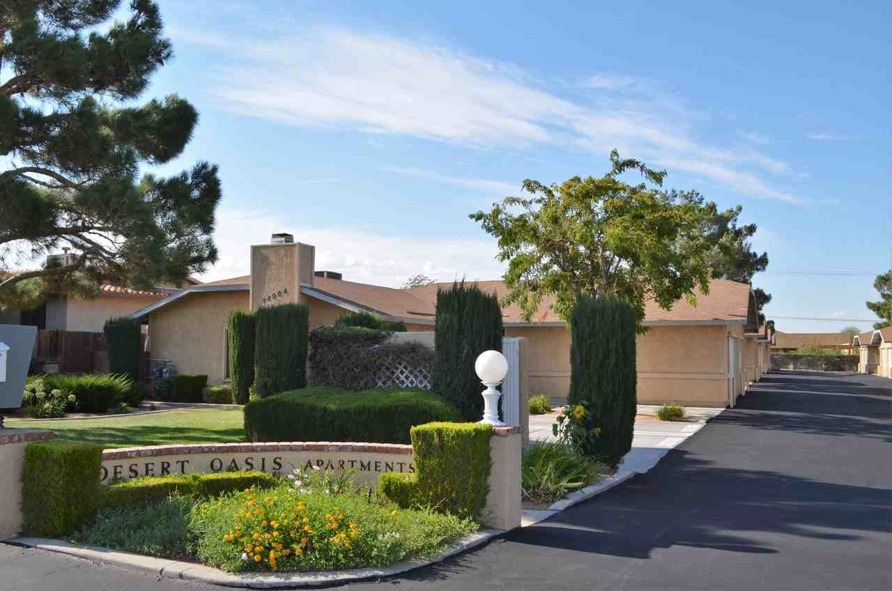 Desert Oasis - Photo 4 of 4