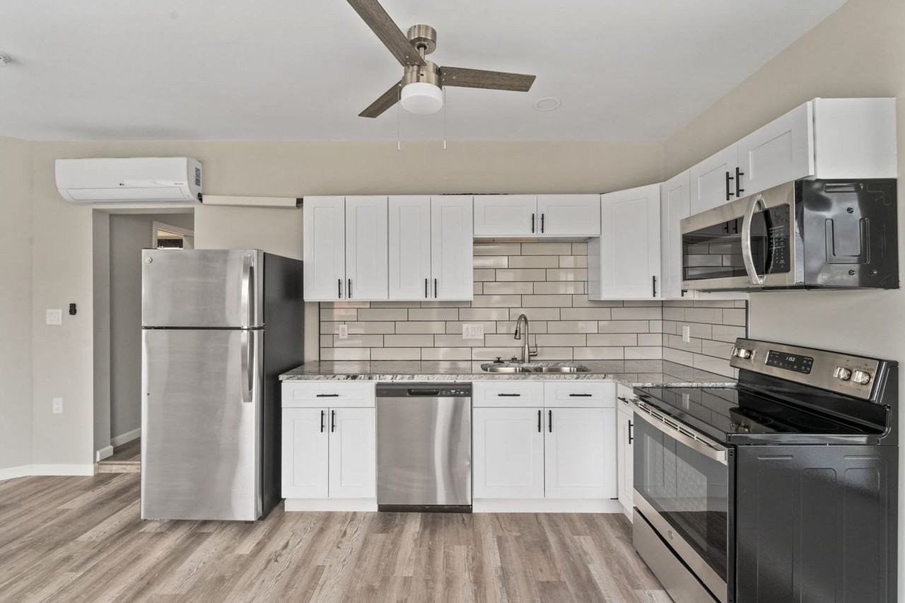 741 Sullivant Ave - Photo 3 of 23