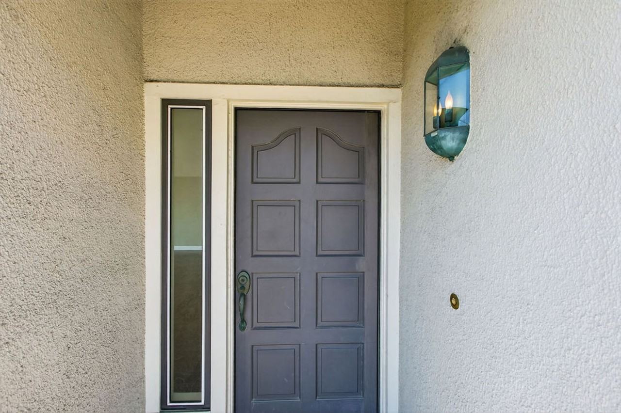 24902 Sea Crest Dr - Photo 4 of 50