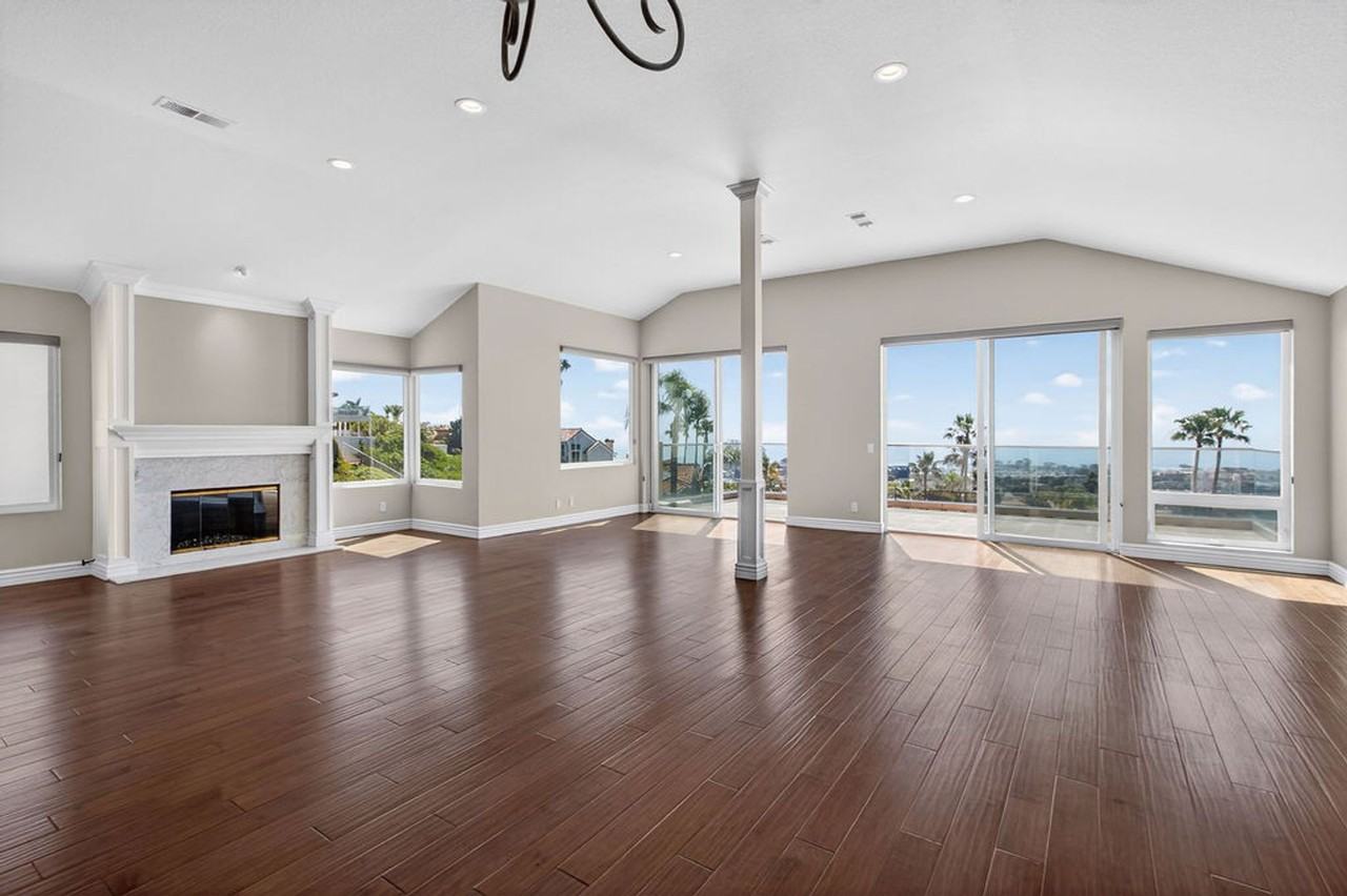 24902 Sea Crest Dr - Photo 6 of 50