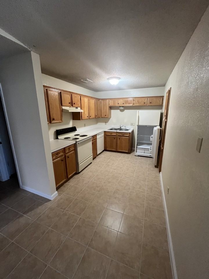 503 Angus Cir #A - Photo 4 of 23