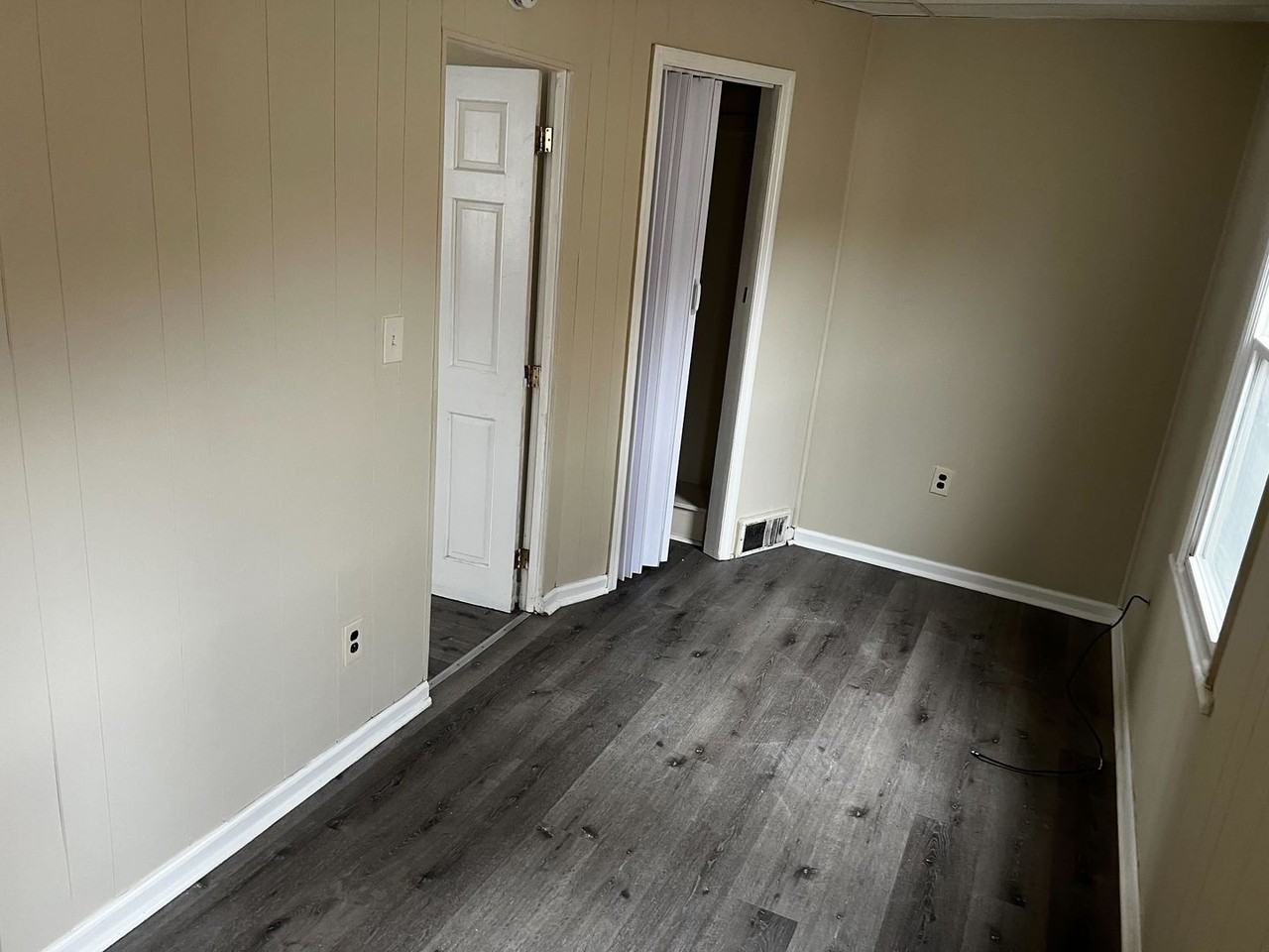 14 101st St - Photo 4 of 5