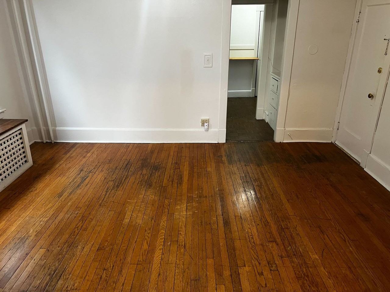 921 Park Ave - Photo 2 of 7