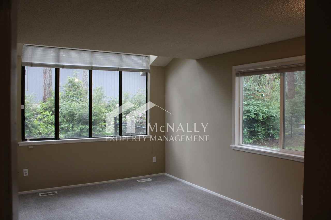 2708 37th St - Photo 6 of 18