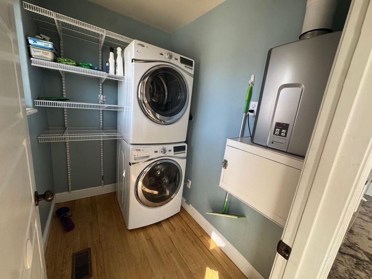 825 Adams St Ne - Photo 5 of 11