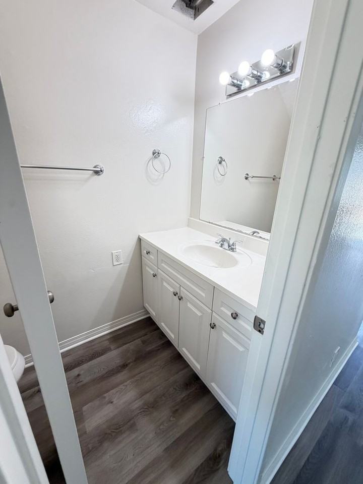 7525 Pacific Street - Photo 4 of 13