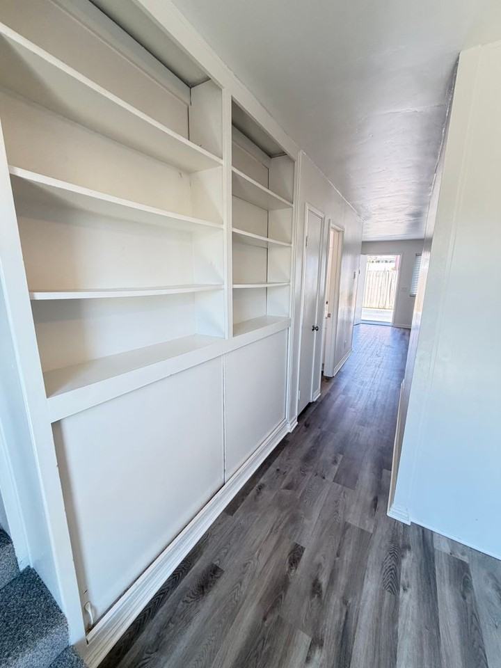 7525 Pacific Street - Photo 5 of 13