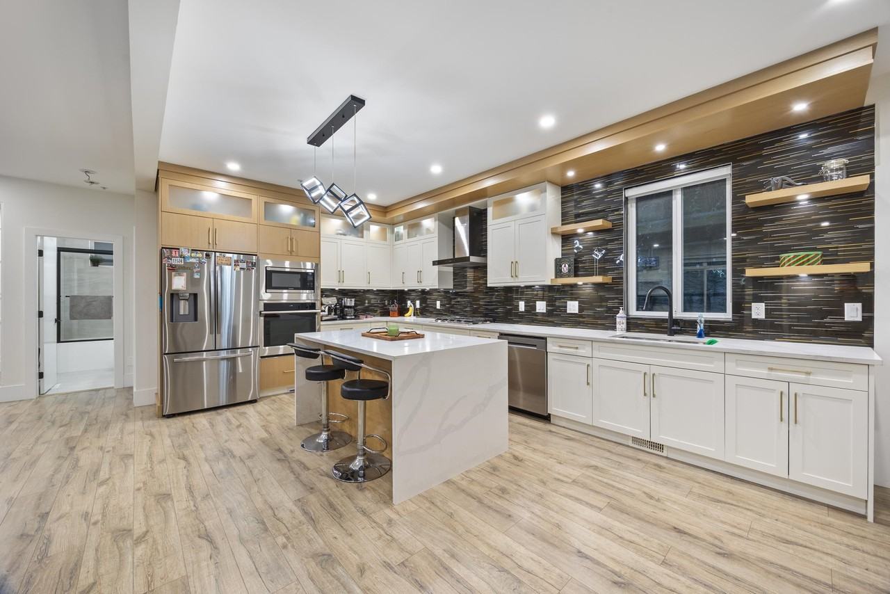 10500 McVeety Street - Photo 6 of 34