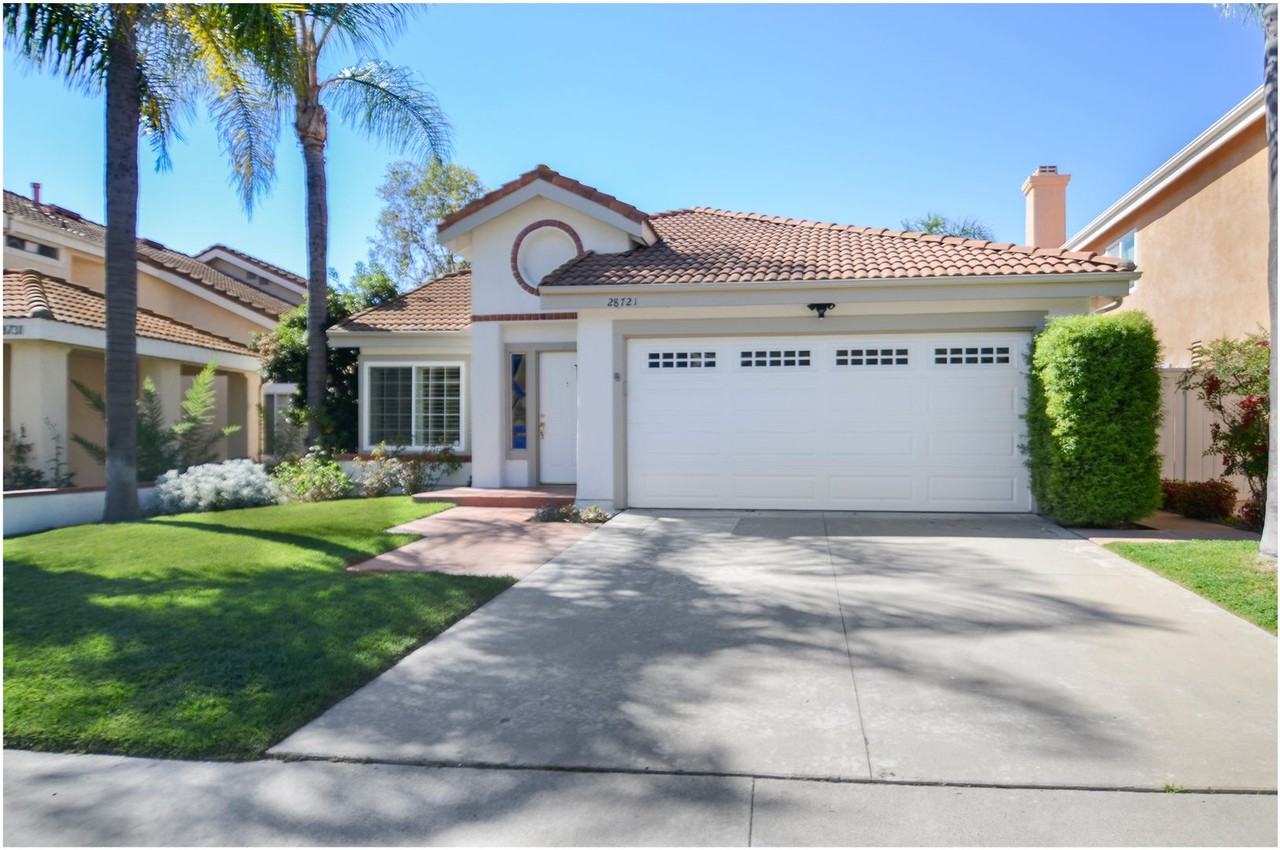 28721 Via Pasatiempo