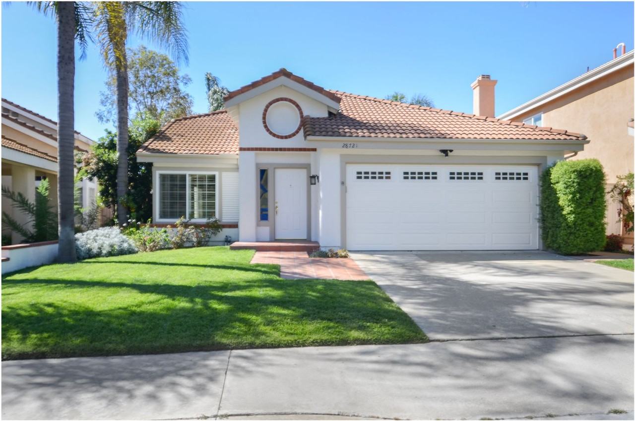 28721 Via Pasatiempo - Photo 2 of 44