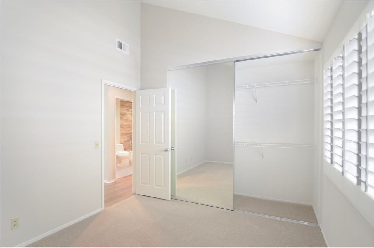 28721 Via Pasatiempo - Photo 7 of 44