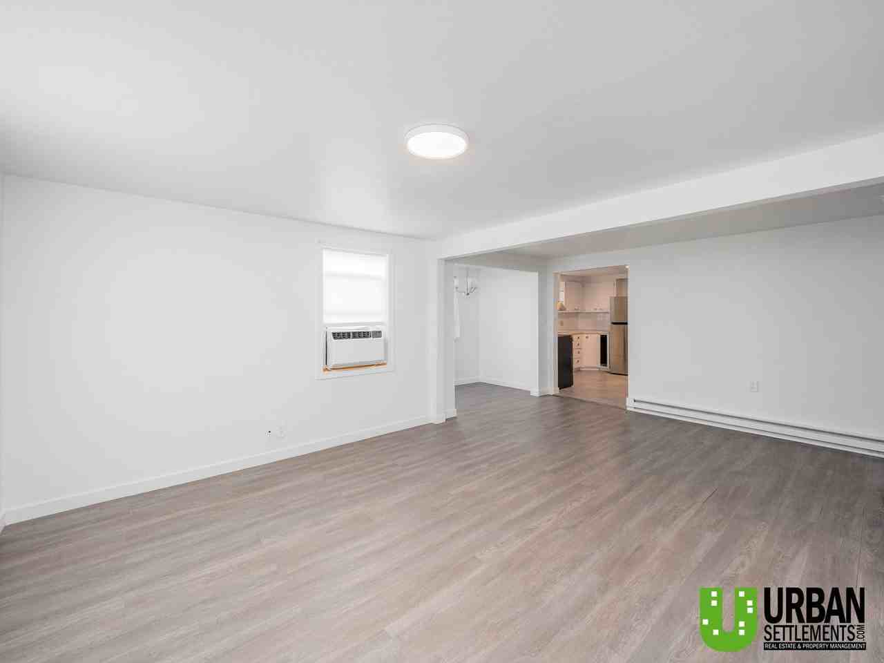 2326 N Lily Rd - Photo 2 of 21