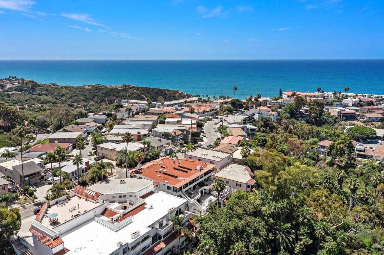 210 Avenida Montalvo #4 - Photo 4 of 50