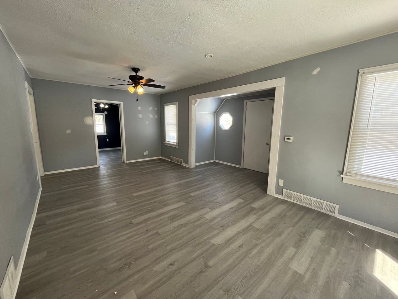 818 9th Ave - Photo 2 of 8