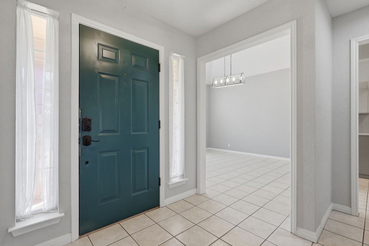 1174 Vista Bonita - Photo 3 of 28