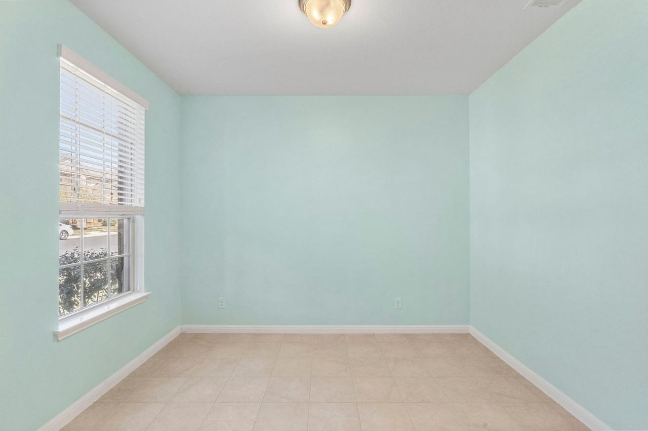 247 Diamond Point Dr - Photo 6 of 41