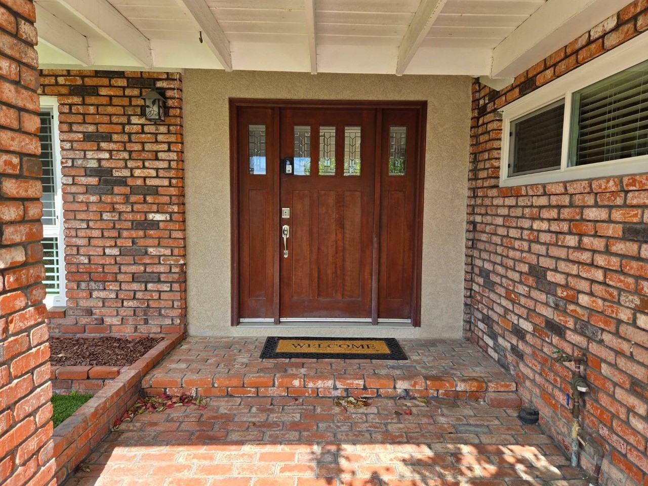 7769 Laurelridge Rd - Photo 3 of 31