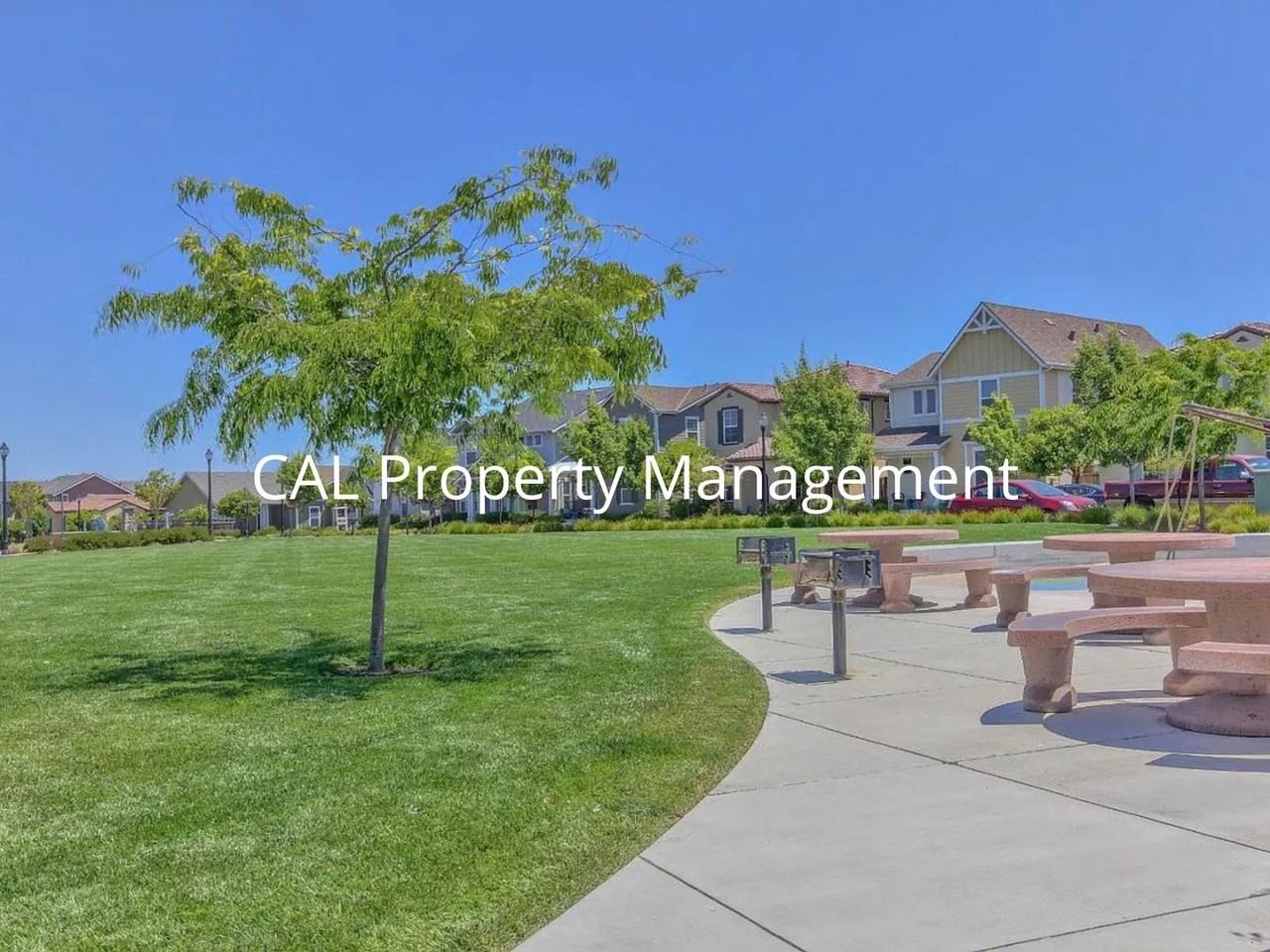 18223 Caldwell St - Photo 7 of 10