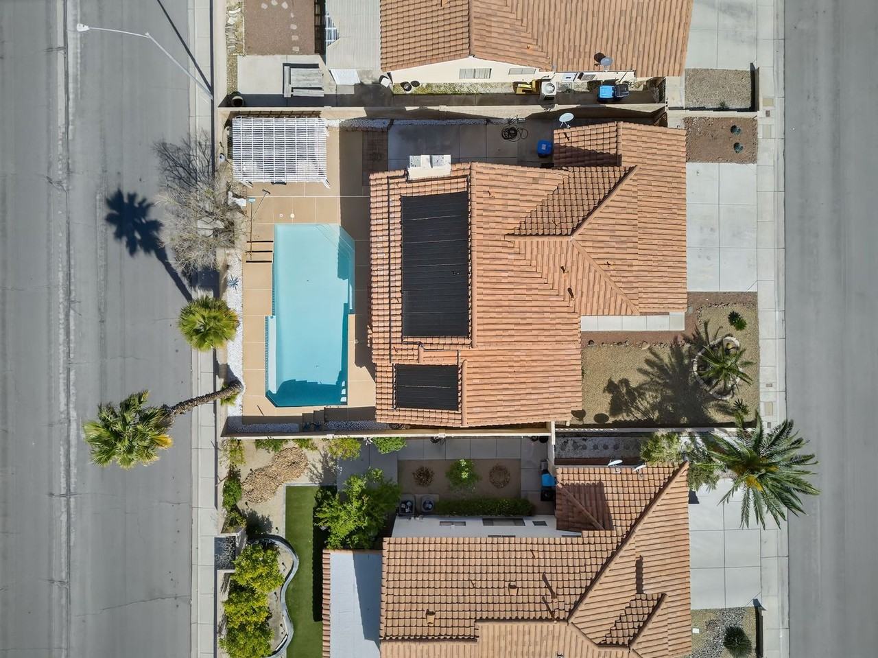 4835 Illustrious St - Photo 4 of 44