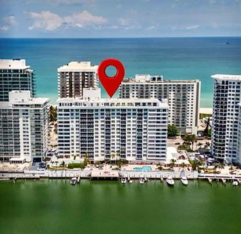 5700 5700 Collins Ave appt 11A - Photo 2 of 22