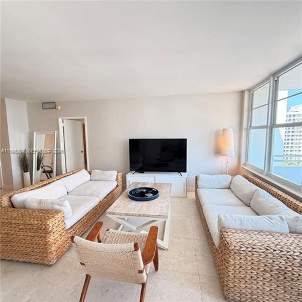 5700 5700 Collins Ave appt 11A - Photo 6 of 22