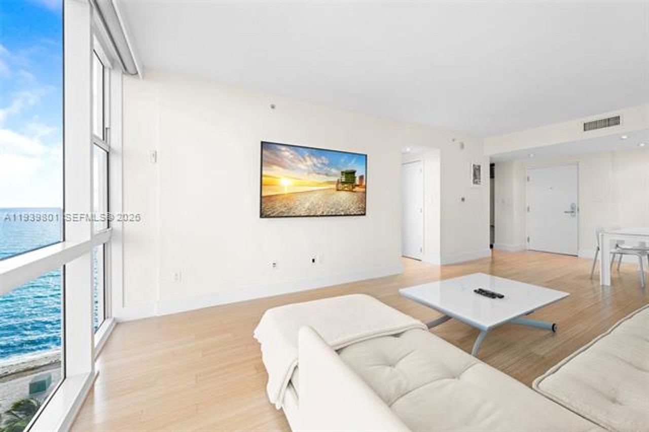 6801 6801 Collins Ave appt 1409 - Photo 2 of 21