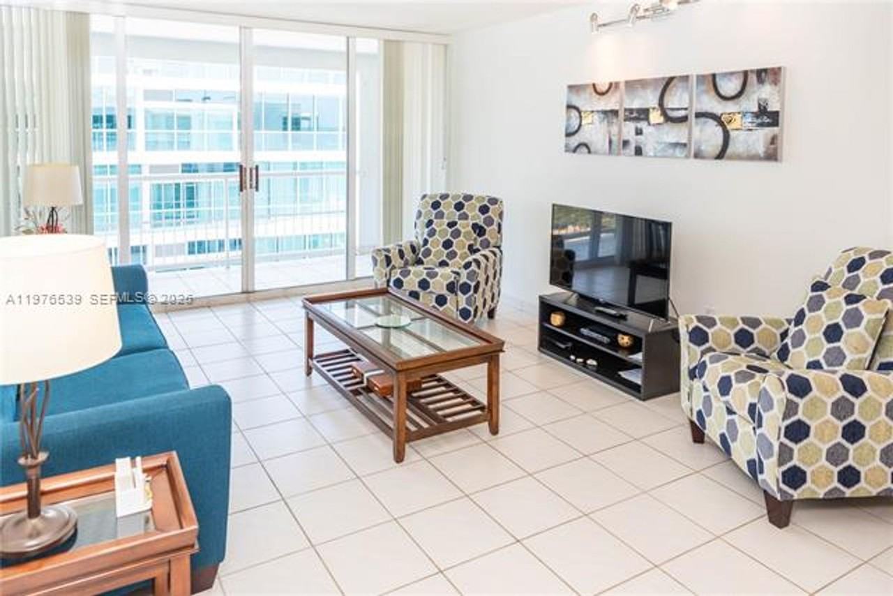 9341 9341 Collins Ave appt 1204 - Photo 2 of 33