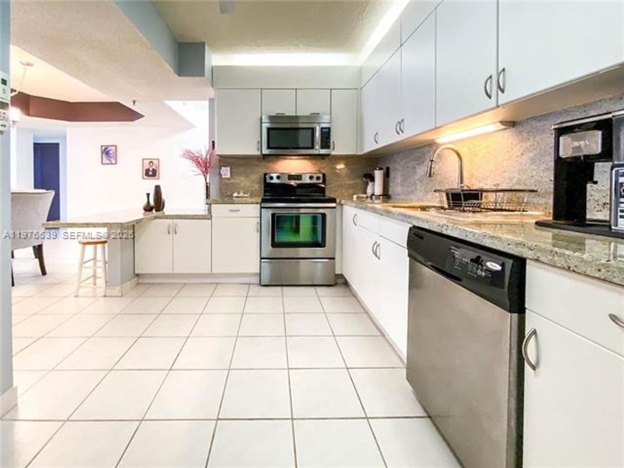9341 9341 Collins Ave appt 1204 - Photo 7 of 33