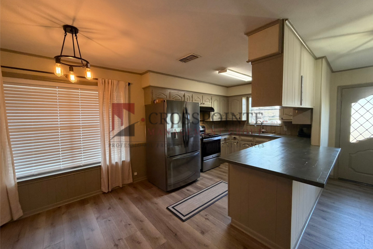 20346 Lake Shore Cir - Photo 5 of 29