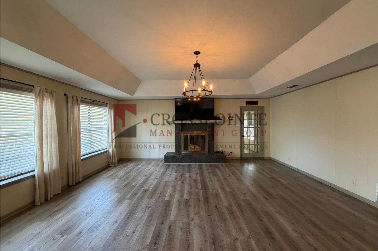 20346 Lake Shore Cir - Photo 6 of 29