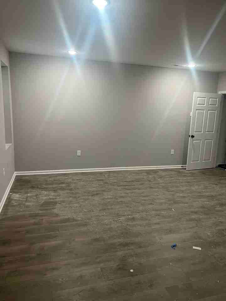 2305 Whittier Ave - Photo 3 of 9