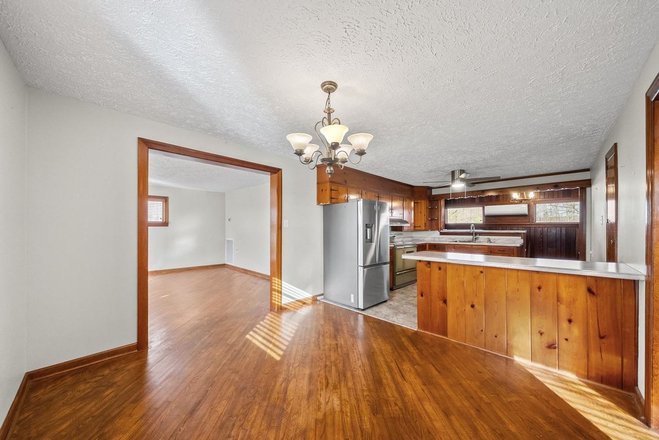 4540 Canton Pike - Photo 7 of 30