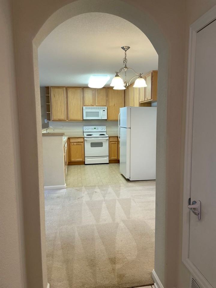 4735 Hahns Peak Dr #204 - Photo 6 of 37