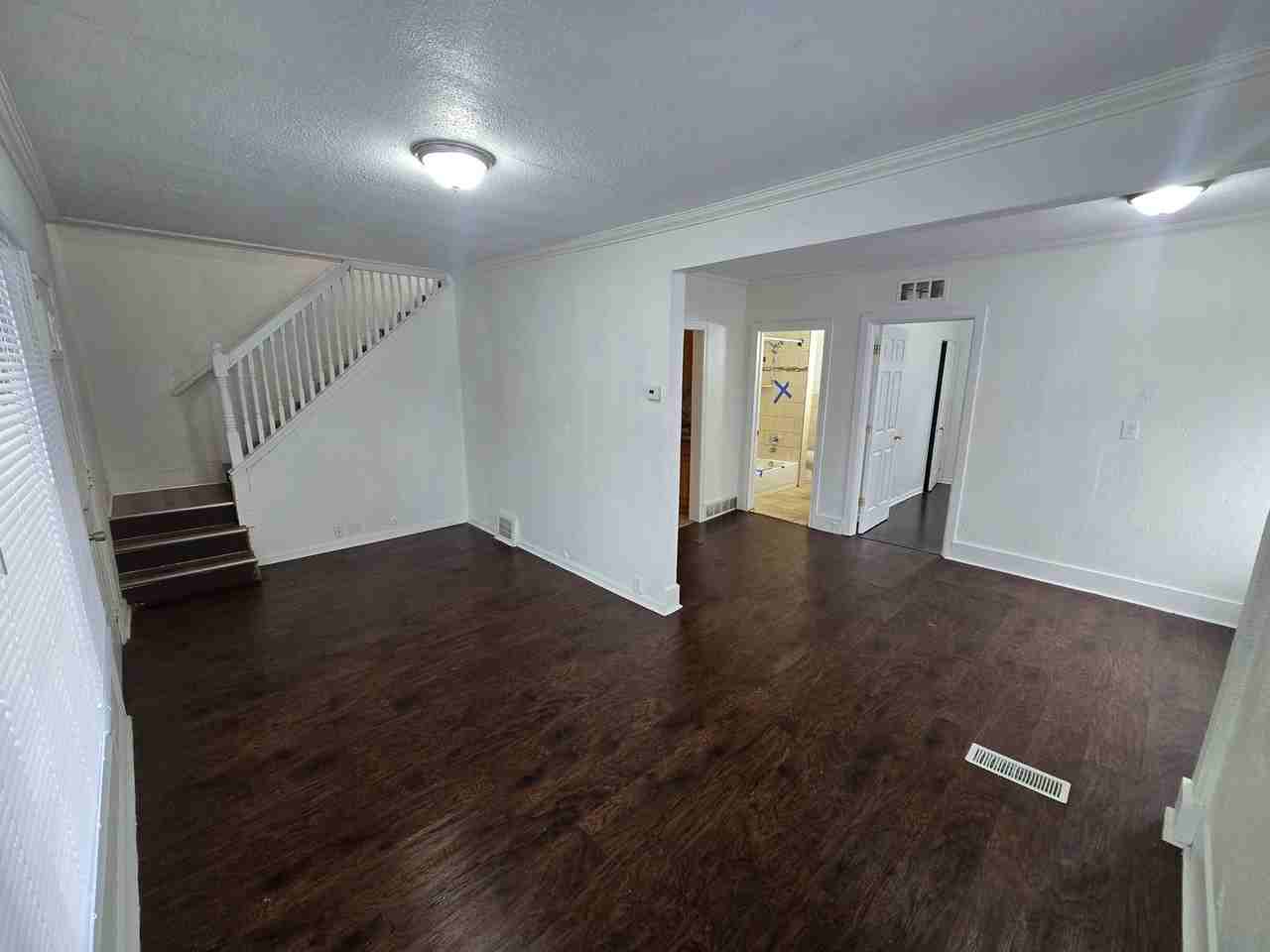 7543 Cadillac Ave - Photo 2 of 5