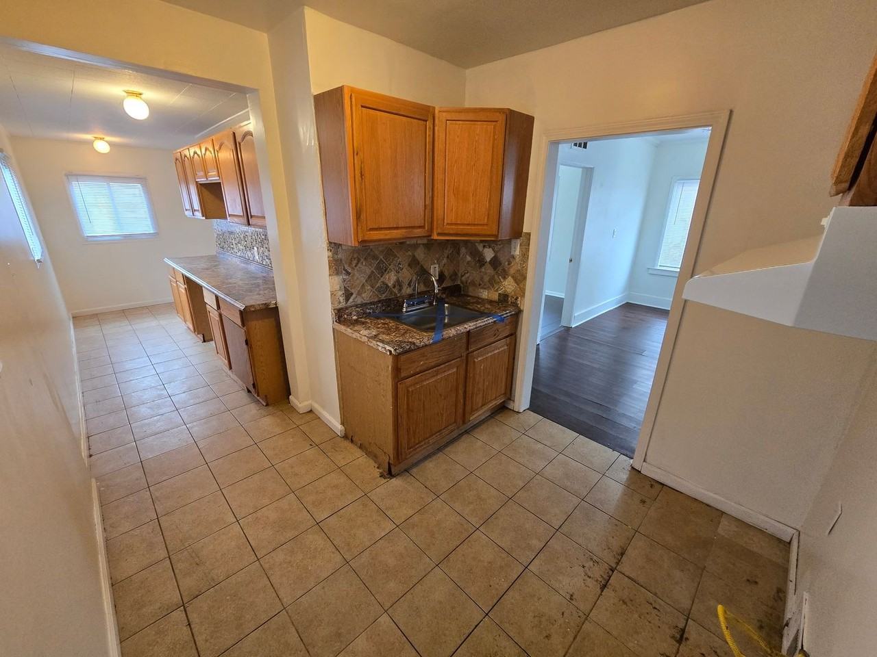 7543 Cadillac Ave - Photo 3 of 5