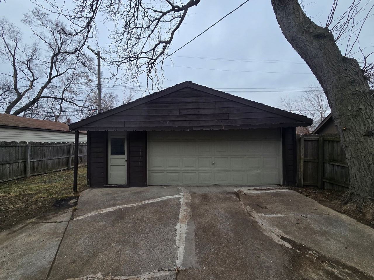 7543 Cadillac Ave - Photo 5 of 5