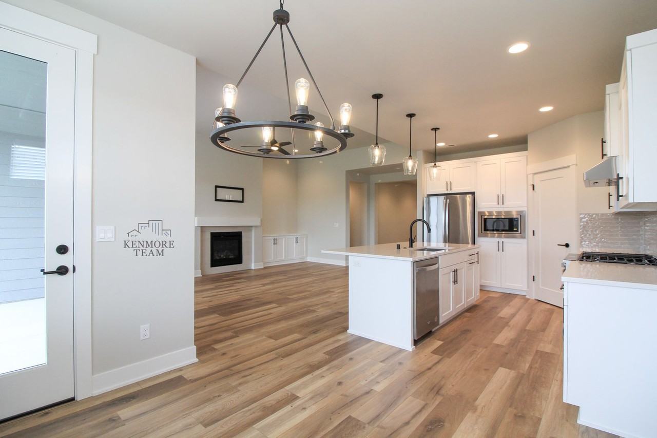 2725 Ketch Rd - Photo 4 of 14