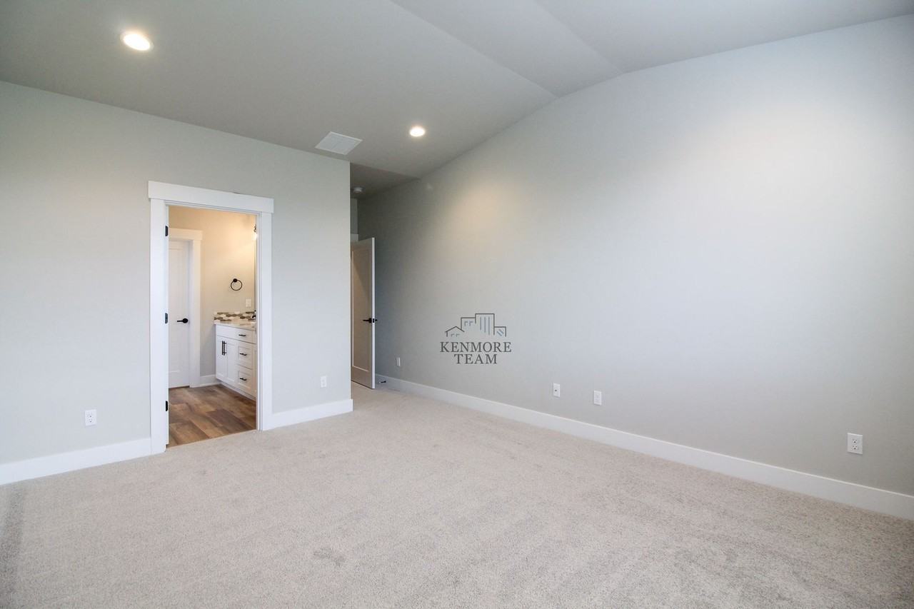 2725 Ketch Rd - Photo 7 of 14