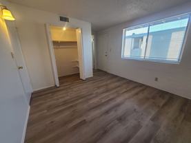 Bellevue5550-5565 - Photo 1 of 1