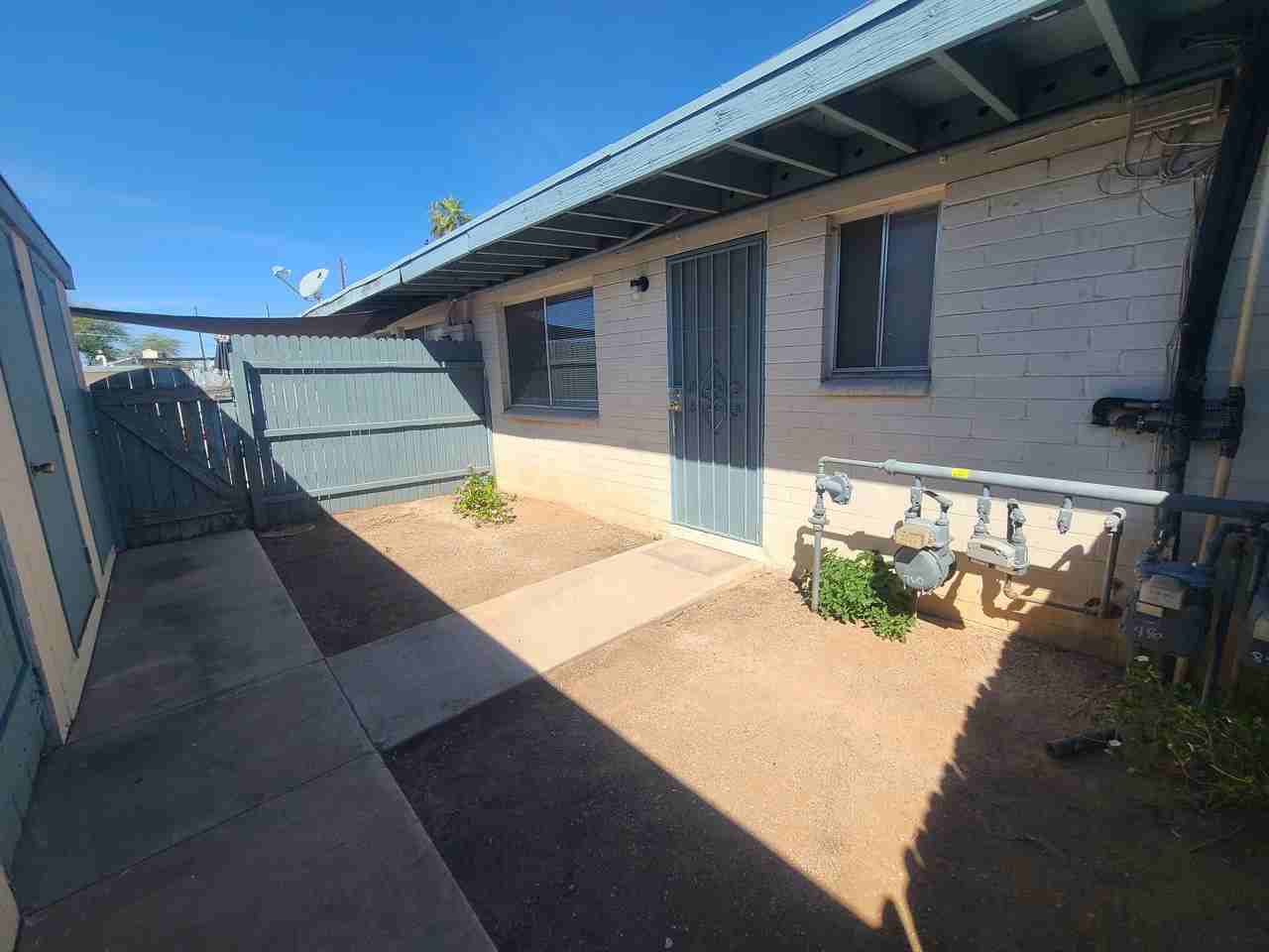 Bellevue5550-5565 - Photo 2 of 22