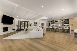 featured image of 8205 E Redfield Rd