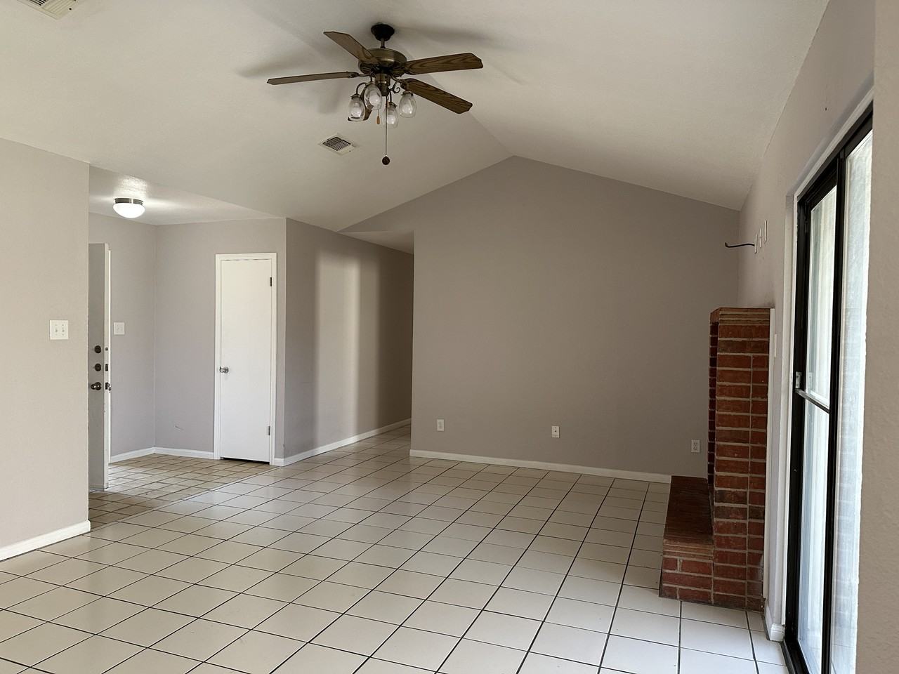 409 Suzie St #1 - Photo 5 of 12