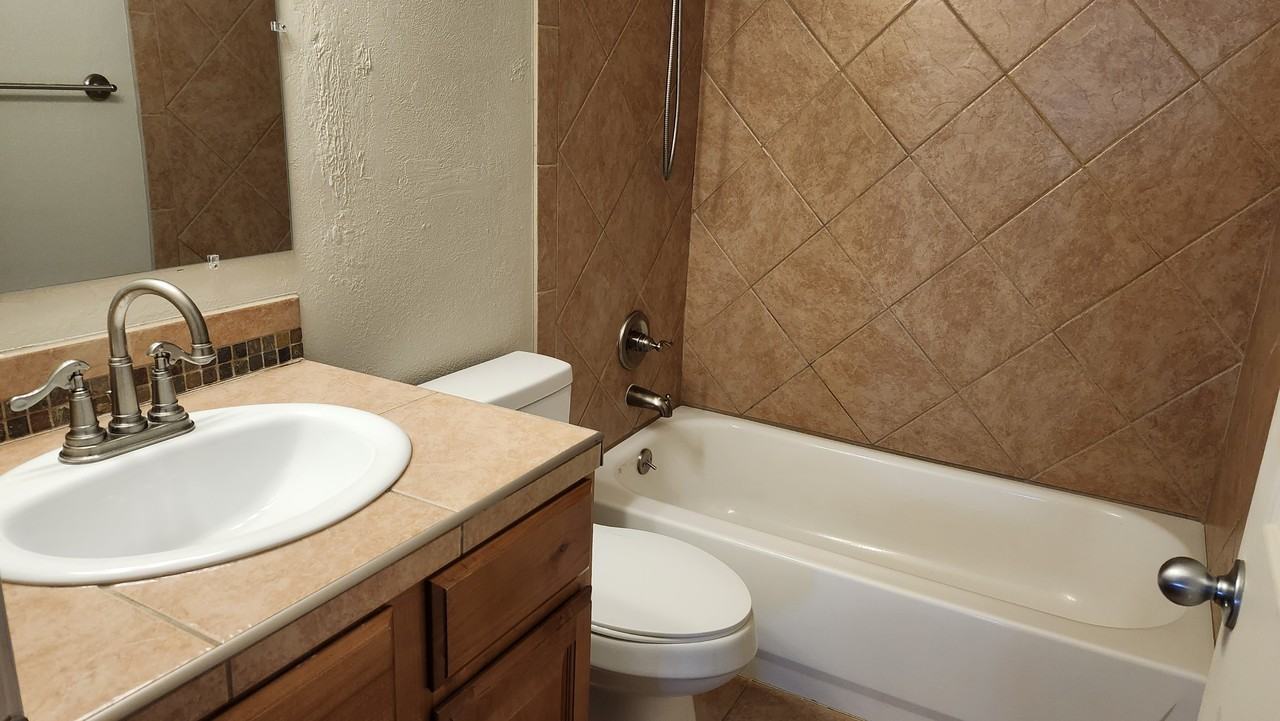 19598 E Purdue Pl #1 - Photo 5 of 11