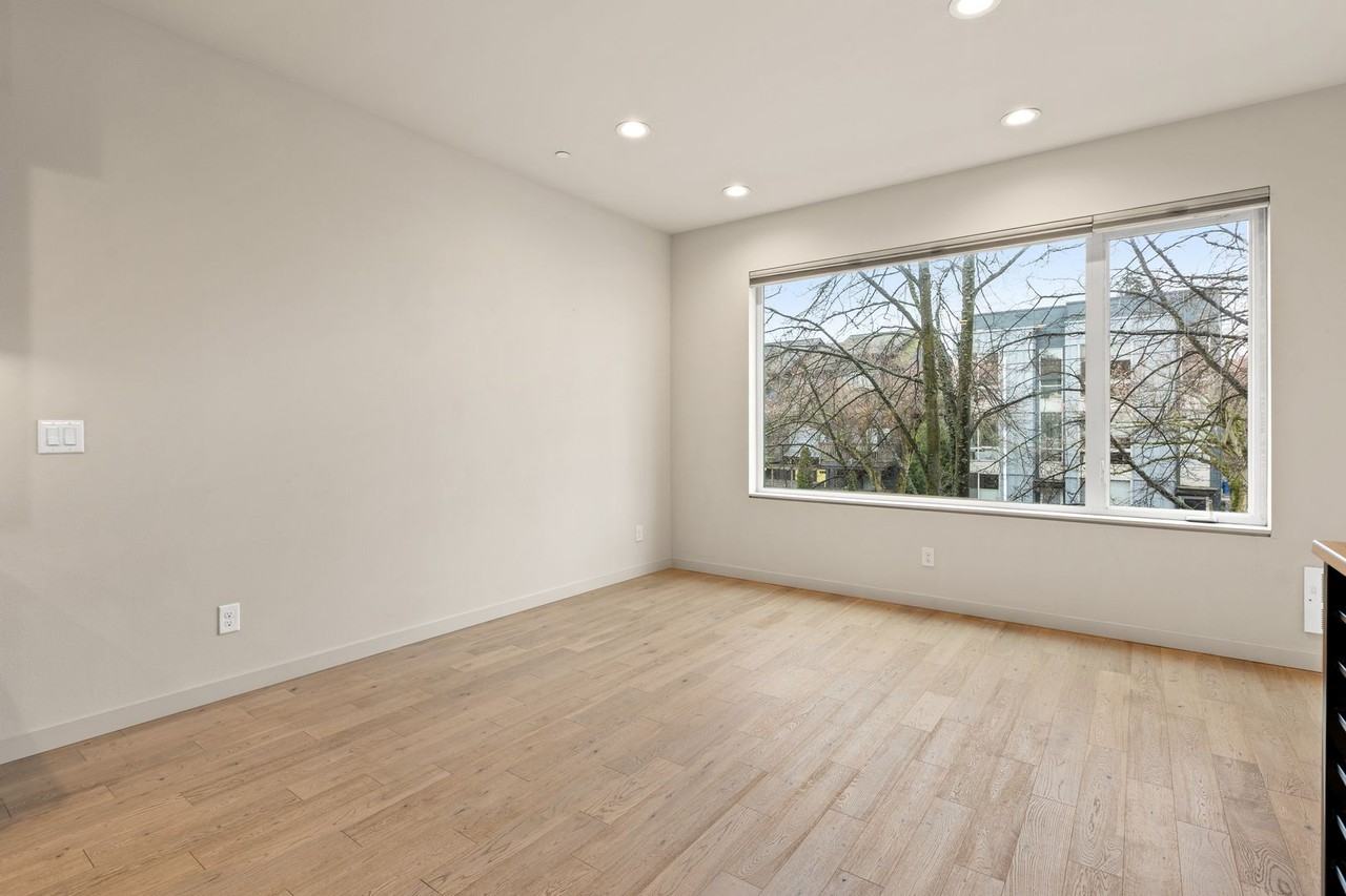 3830 California Ave Sw - Photo 4 of 18