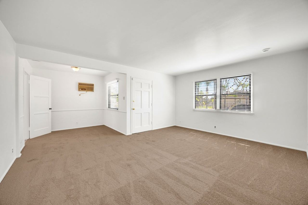 9633 Florpark St - Photo 4 of 22